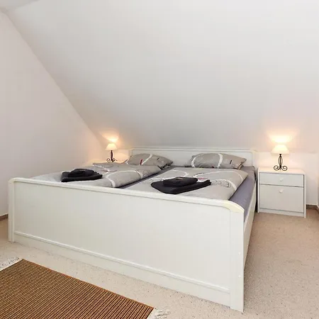 Backbord Διαμέρισμα *